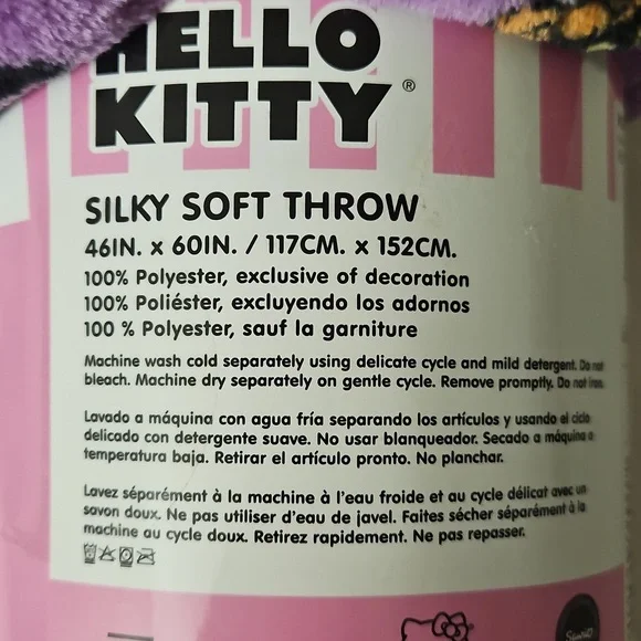 Hello Kitty Halloween Throw - Picture 4 of 5